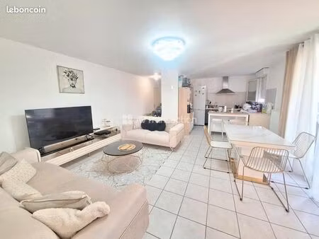 appartement 4 pièces 80 m²