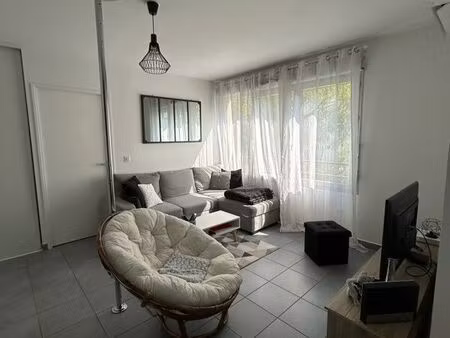 appartement t2 avec balcon + garage – villeurbanne