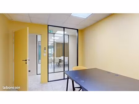 bureaux conviviaux à la location