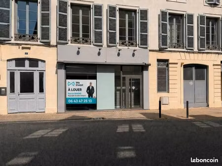 local commercial 100 m²