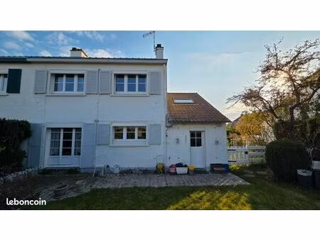 maison - 90m2 - 5 pièces