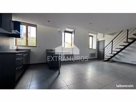 maison de ville 3 pièces 90 m²