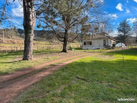 maison 80 m2 - grand terrain et étang