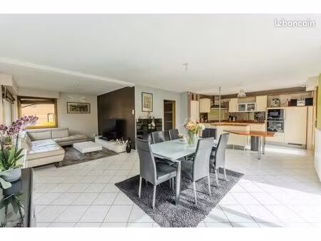 maison 4 pièces 105 m²