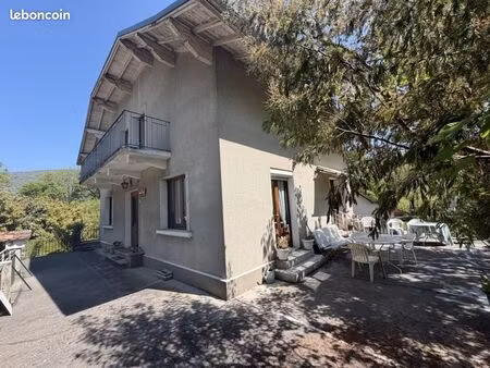 maison 5 pièces 131 m²