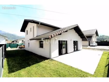 maison 5 pièces 137 m²