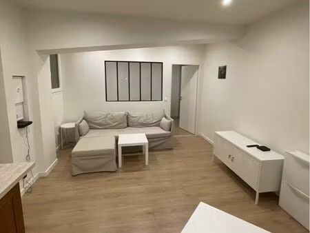 t2 meublé – 37 m² – annemasse – parking + extérieur