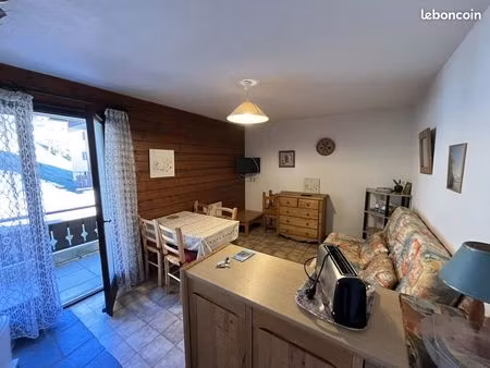 studio 1 pièce 24 m²