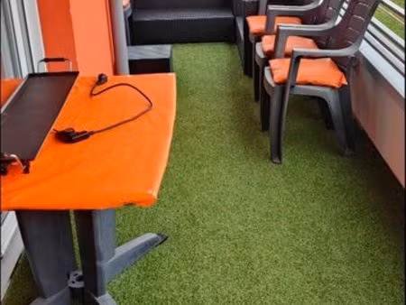 t2 dernier étage moulins gaud