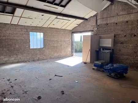 local stockage/ artisanal / commercial