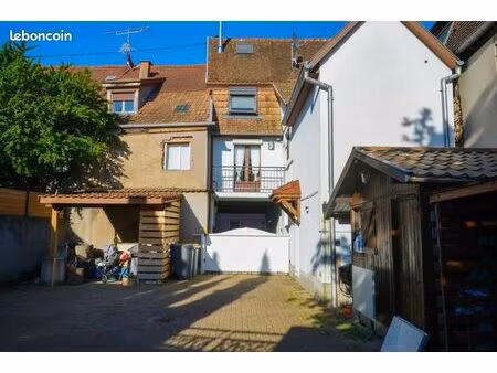 maison 6 pièces 161 m²