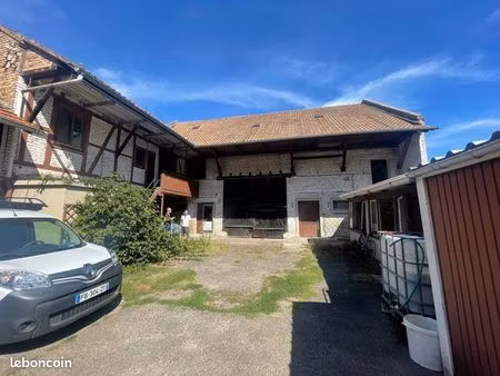 appartements et hangar