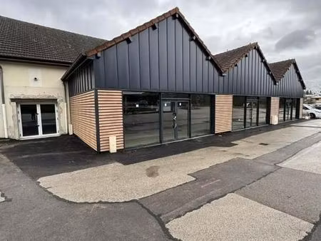 local commercial 461 m²