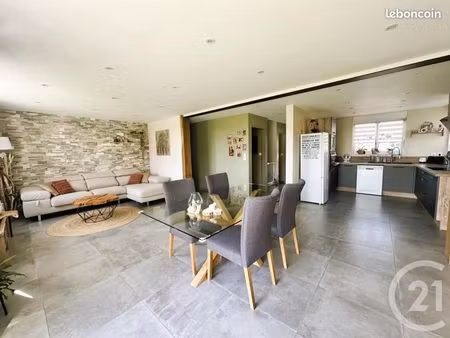 pavillon 6 pièces 154 m²