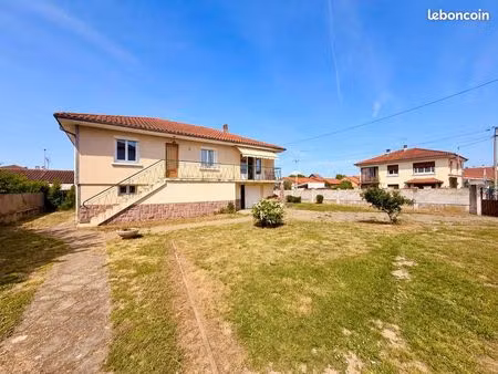 maison 4 pièces 80 m²