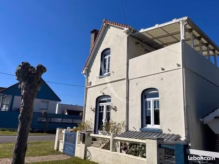 villa 4 pièces 53 m²