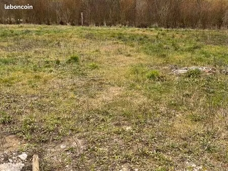terrain 900 m² la capelle les boulogne