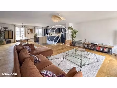 duplex 4 pièces 148 m²