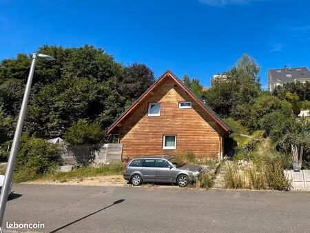 maison basse consommation  triple vitrage  atypique  ossature bois