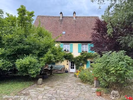 maison 9 pièces 284 m²