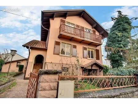 maison de ville 7 pièces 110 m²