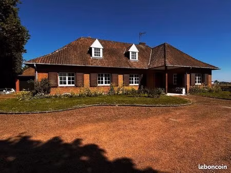 propriété 8 pièces 200 m²