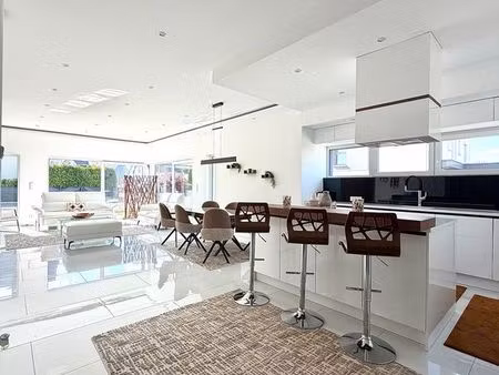 villa 5 pièces 154 m²