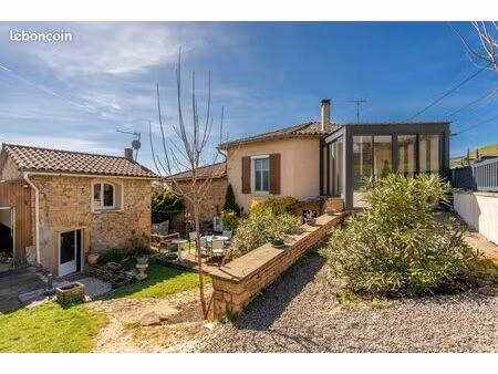 maison 2 pièces 65 m²