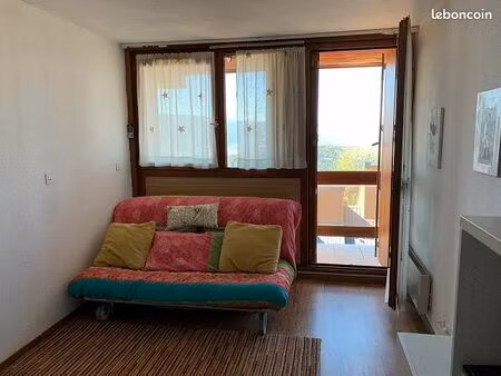 joli studio balcon vue panoramique