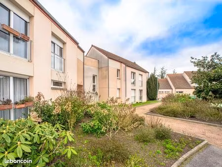 studio 1 pièce 35 m²