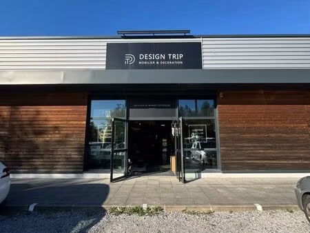local commercial 250 m² – belle hauteur – parking + jardin – ennevelin (zone de la planque