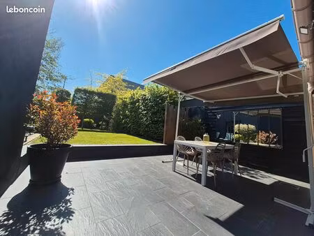 maison 6 pièces 130 m²