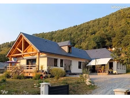 villa 7 pièces 145 m²
