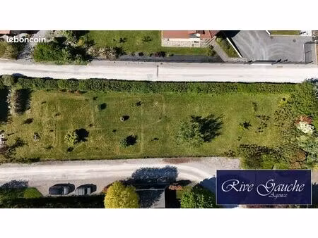 terrain 935 m² messery