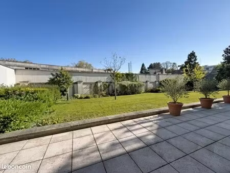 appartement 6 pièces 155 m²