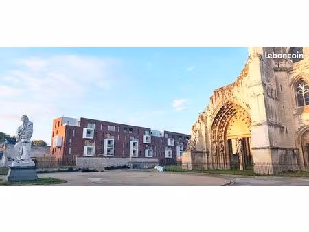 appartement récent avec vue sur les ruines saint-bertin st omer
