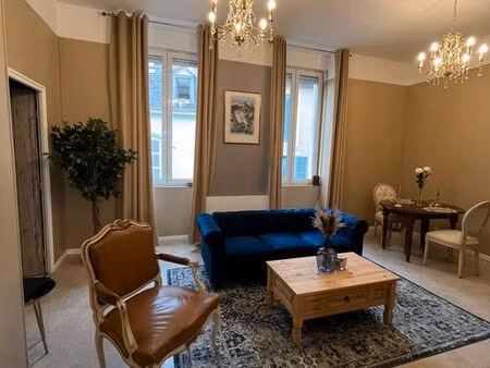 à louer - charmant t3 de 63m2 à tarbes - place verdun