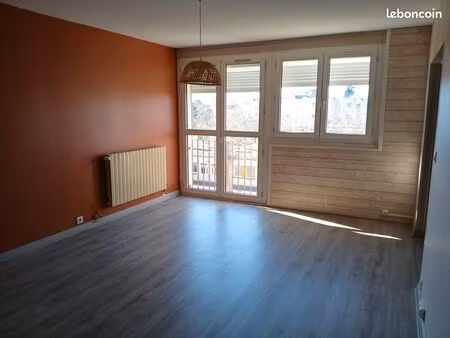 loue t3 75 m2 bel air (quartier ormeau/figarol)