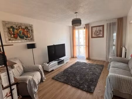 t4  deux chambre  dernier étage