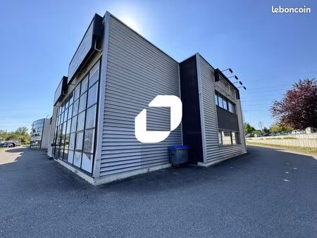 bureaux 385 m²