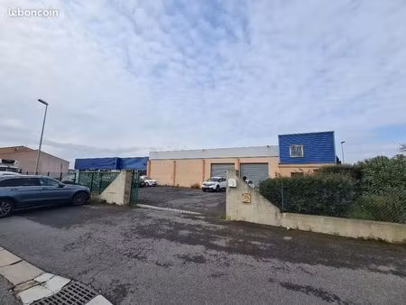 local d’activité 1 200 m² – entrepôts + bureaux – claira za grand selva