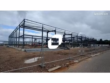 local d'activité 375 m²