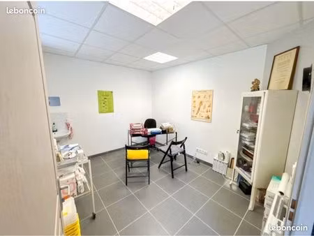 local commercial paramédical