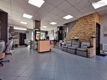 local commercial 651 m² raillencourt-sainte-olle