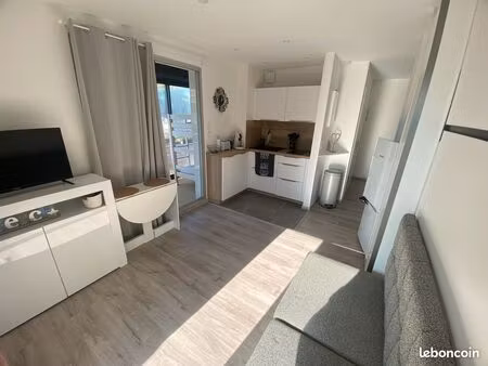 studio 2 pièces 28m2 location 10 mois étudiant