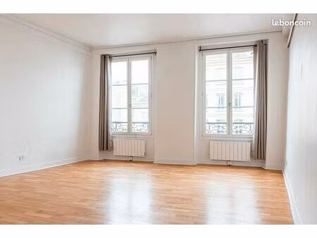 rare lumineux 2p 45 m² au 3ème proche marais place de vosges