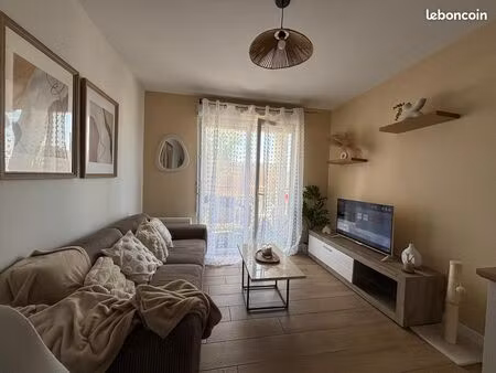 appartement t2 meublé à louer parking et terrasse