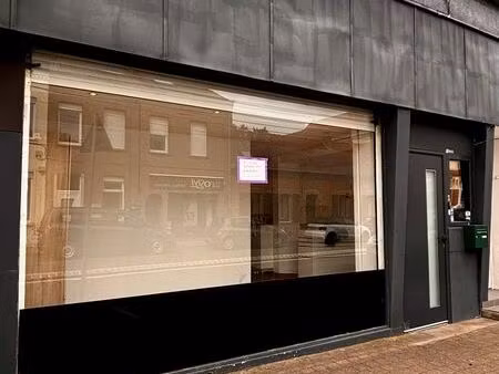 commerce à louer – 65m² – somain centre – très bon emplacement