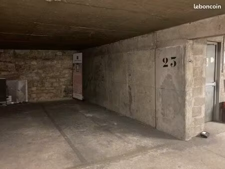 place parking 11ème