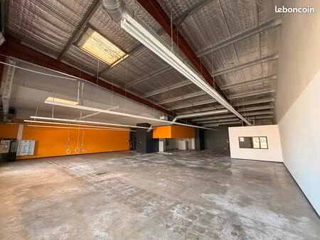 local commercial 582 m²